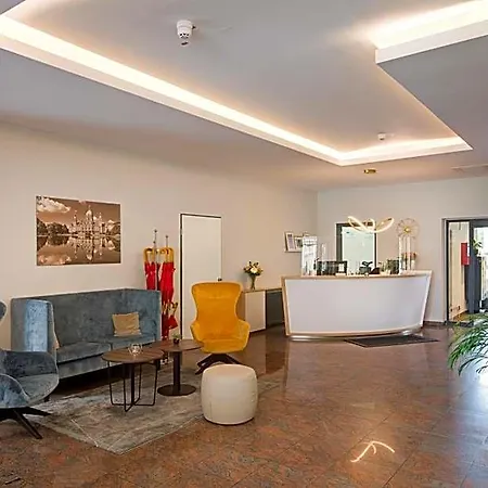 Ξενοδοχείο Concorde Am Leineschloss 3*