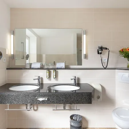 Concorde Am Leineschloss מלון הנובר